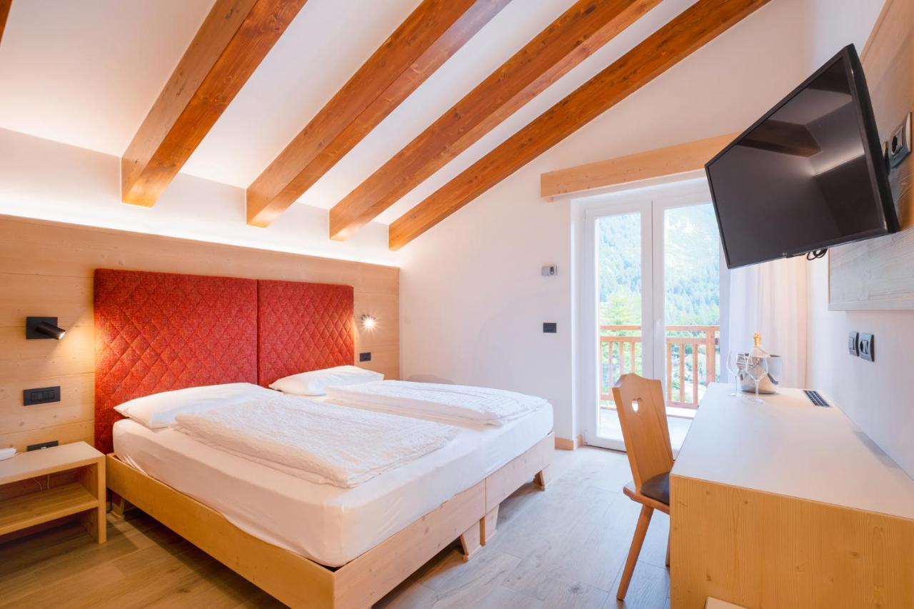 Hotel Zurigo Molveno Eksteriør bilde