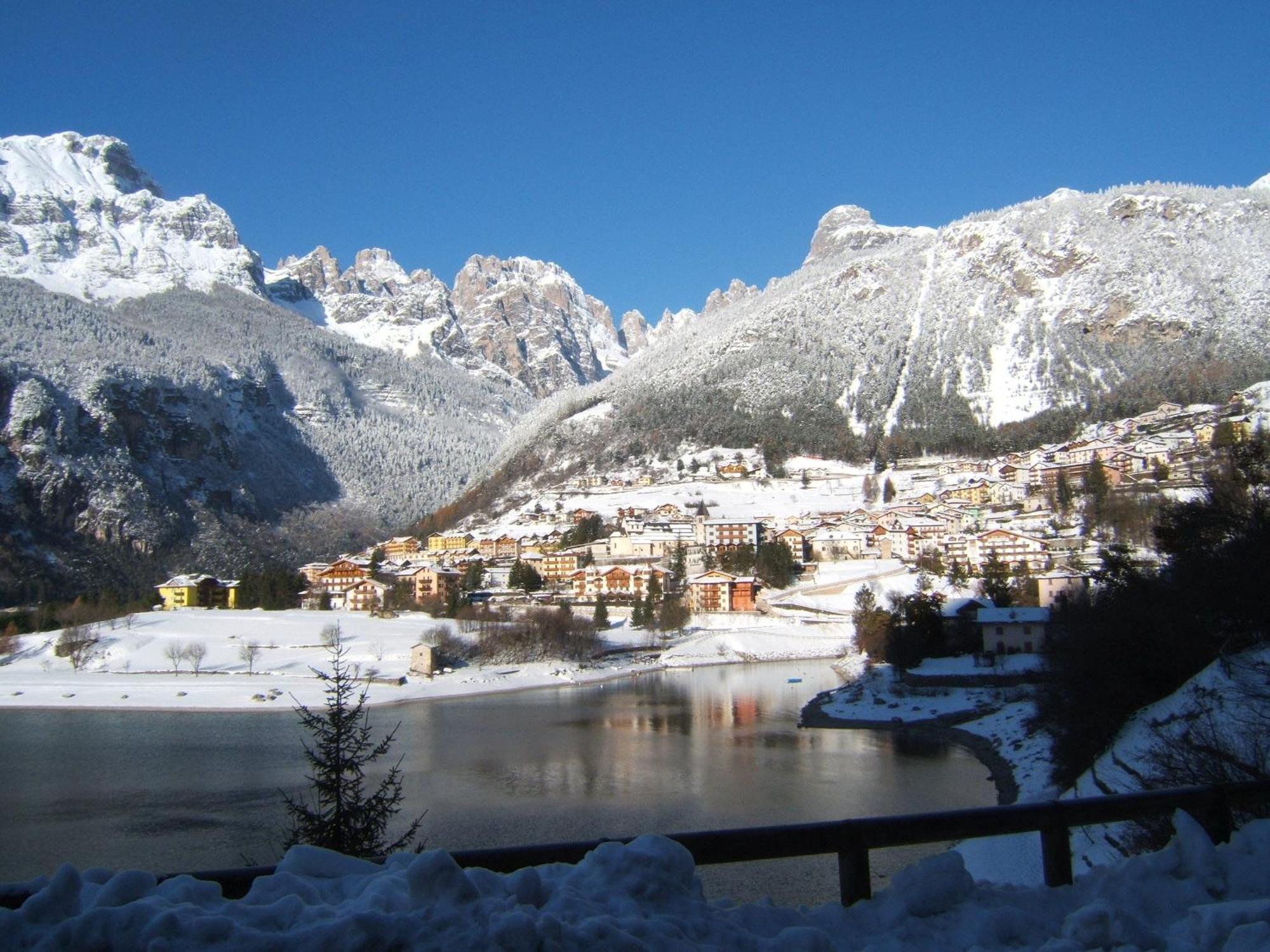 Hotel Zurigo Molveno Eksteriør bilde