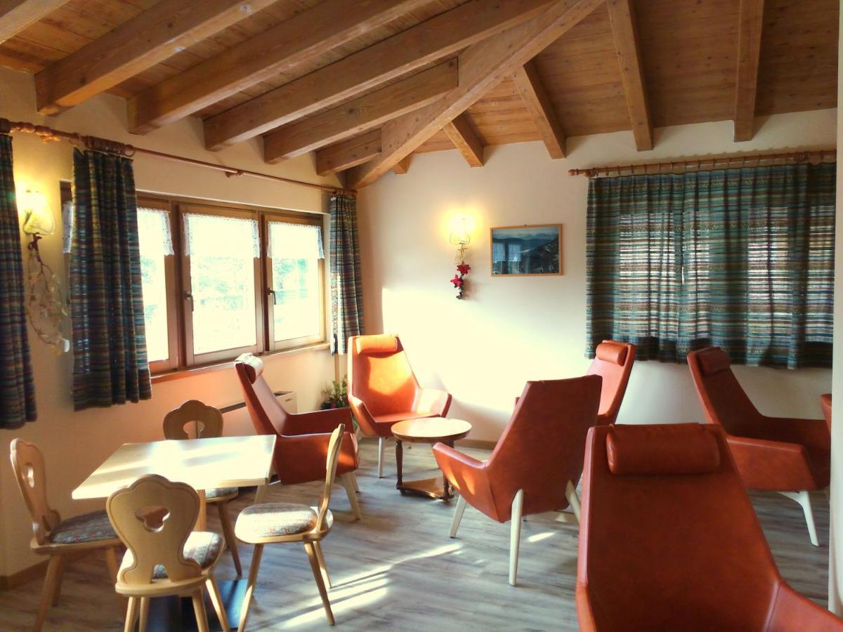Hotel Zurigo Molveno Eksteriør bilde